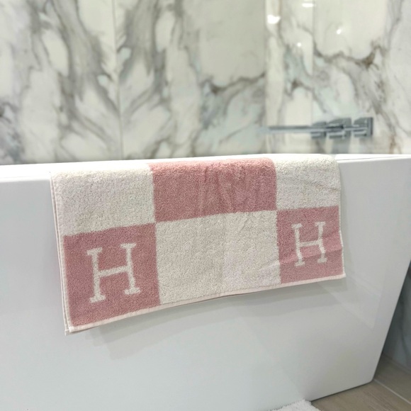 NWOT $220 Hermes Rose Lilas Pink White Towel jacquard terry 100% cotton dust bag - Picture 4 of 16